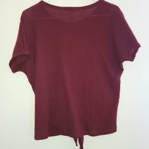 Red shirt - Picture 4 of 4